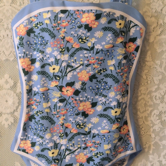 Reversible Floral Print Swimsuit - Picture 6 of 9